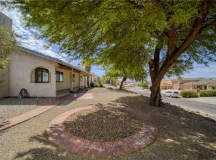 808 Park Crest Dr, Bullhead City, AZ 86429
