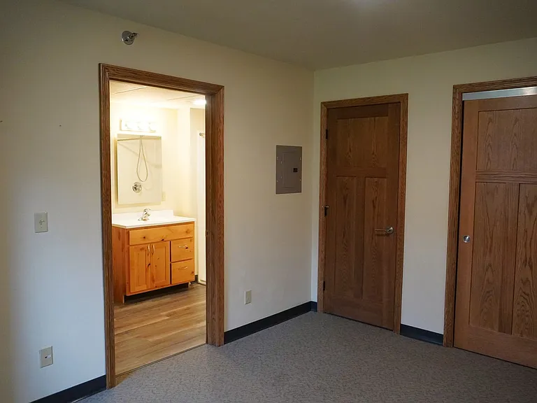 100 Bothne Dr — Photo 7