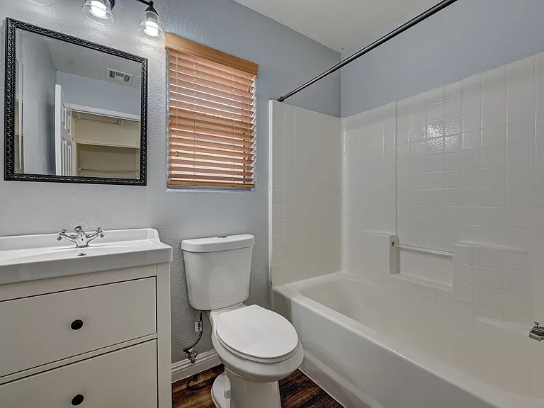 6457 Abbey Door Ct — Photo 18