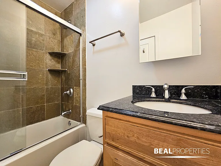 625 W Wrightwood — Photo 5