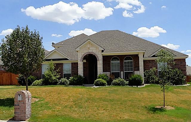 1st image of 101 Singletree Ln