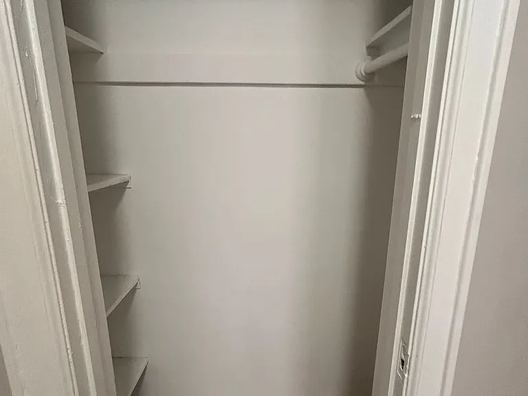 1521 N Franklin Pl — Photo 11