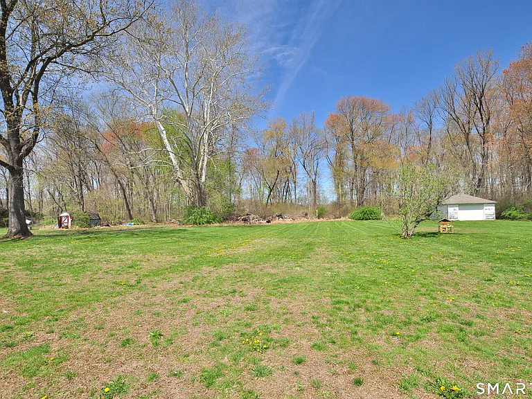 90 Niles Rd — Photo 35