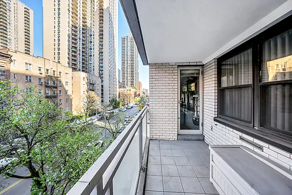 Sold by Corcoran | media 12