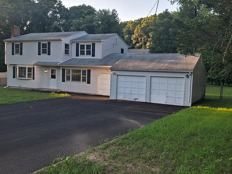 170 Creamery Rd — Photo 1