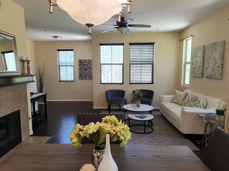 1823 Peach Ct #7 — Photo 4