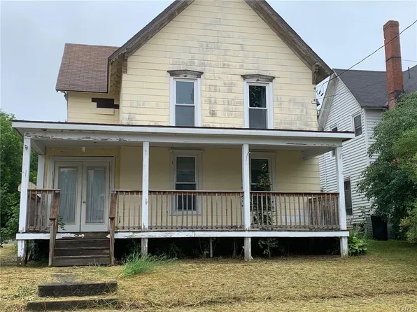 24382 Main St, Felts Mills, NY 13638