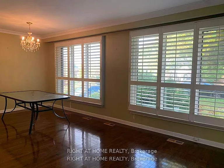 23 Fenelon Dr — Photo 6