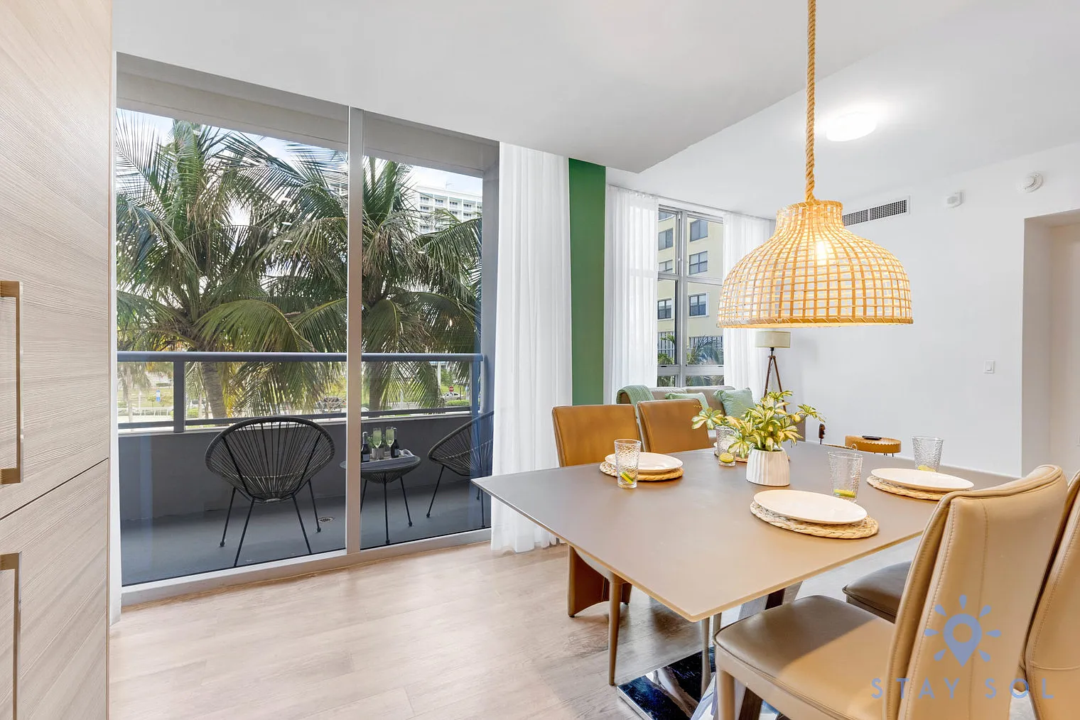 1 bed, 1.0 bath, 699 sqft, $2,531 — Photo 3