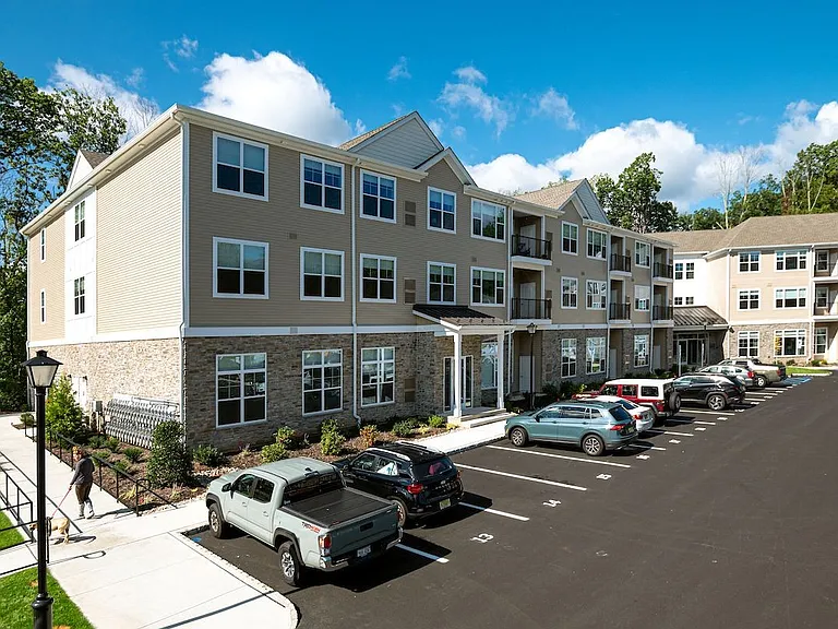 Liberty Apartments — Photo 37