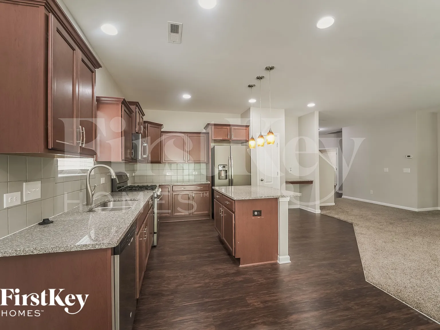 5 bed, 3.0 bath, 2687 sqft, $3,195 — Photo 4