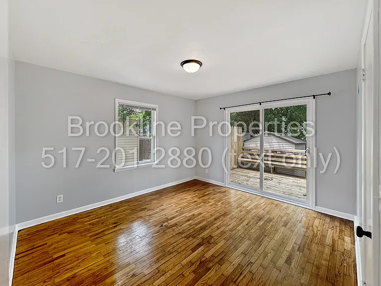 823 Holten St — Photo 20