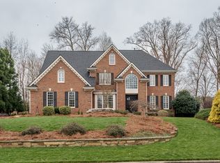 103 Glade Park Rd, Cary, NC 27518