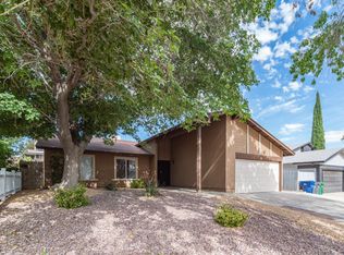 37439 3rd St E, Palmdale, CA 93550