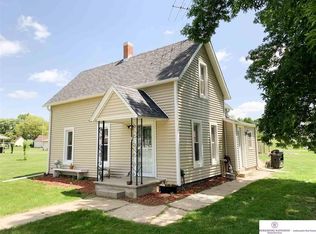 128 S Spruce St, Dodge, NE 68633