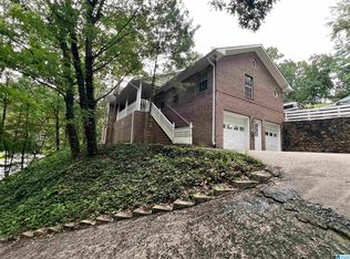 1633 Sunset Dr, Birmingham, AL 35216