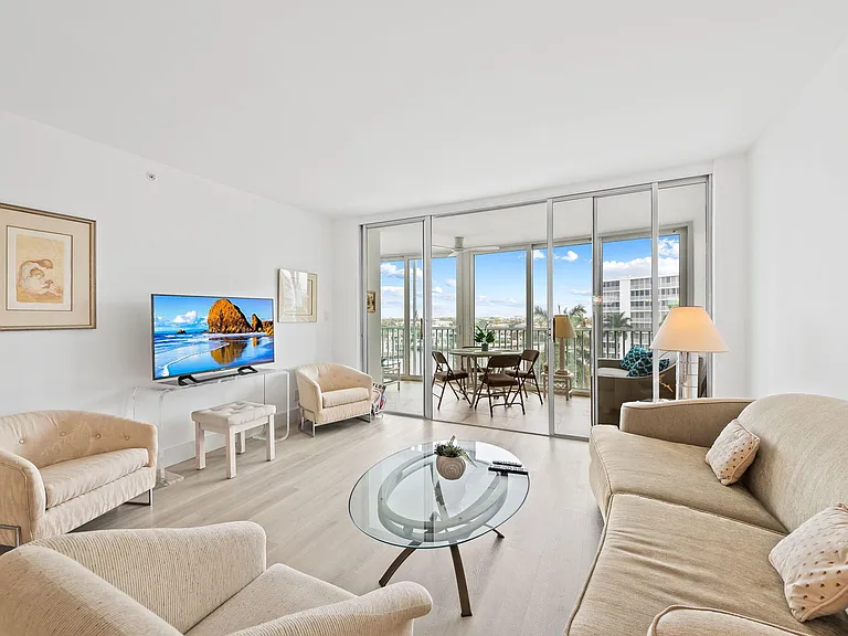 3300 S Ocean Blvd #723C — Photo 7