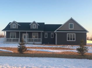 315 NE Barston Ln, Bismarck, ND 58501