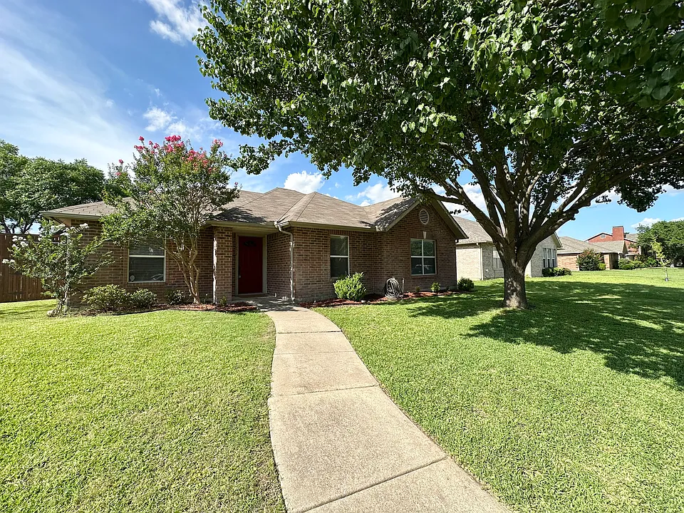 12002 Rosedown Ln