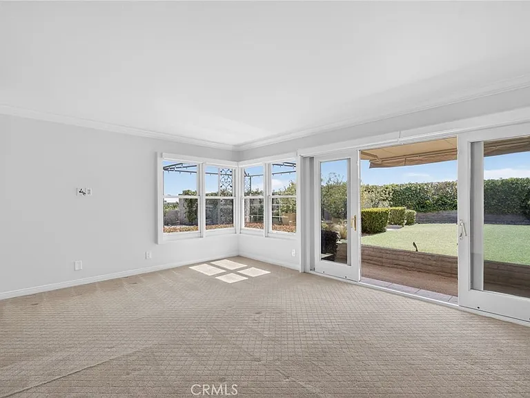 32201 Sea Island Dr — Photo 40