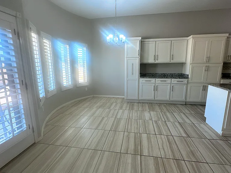 13709 Olney Ave — Photo 4