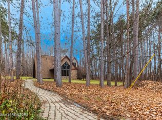 8350 Woodbury Rd, Laingsburg, MI 48848