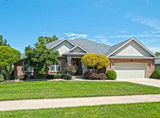 4107 Beach Pointe Dr, Columbia, MO 65203