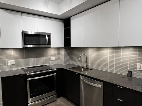 100 Eagle Rock Way, Vaughan, ON