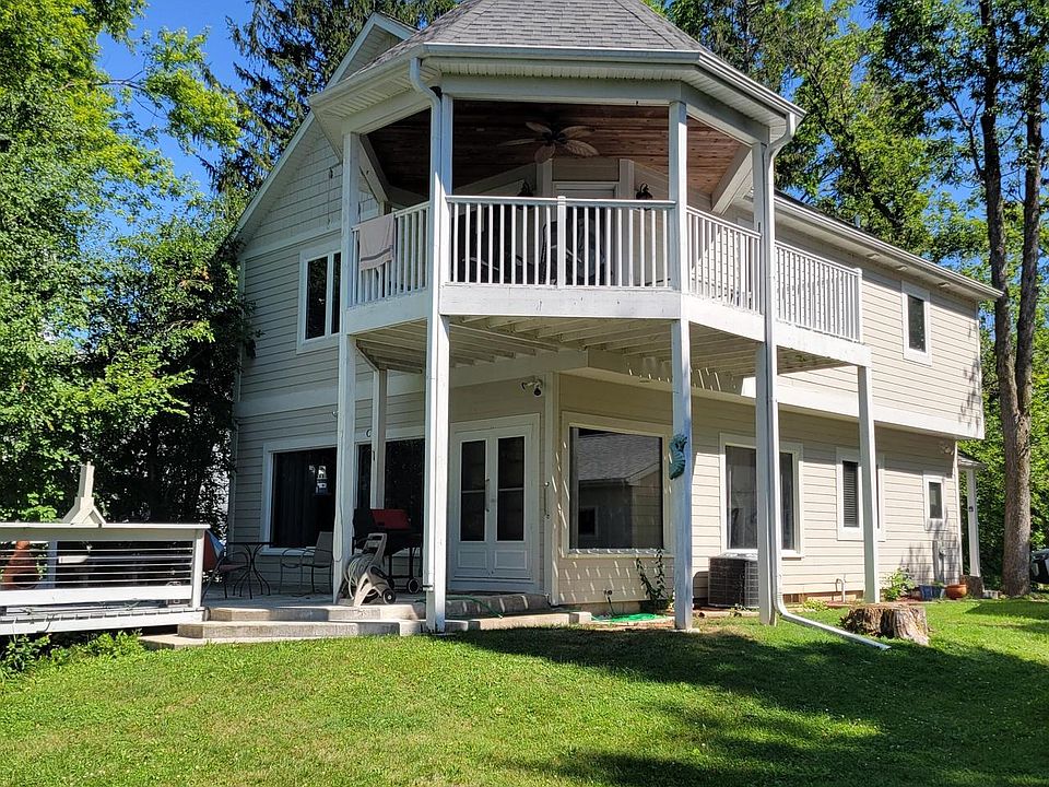 1st image of 12659 N East Shoreland DRIVE