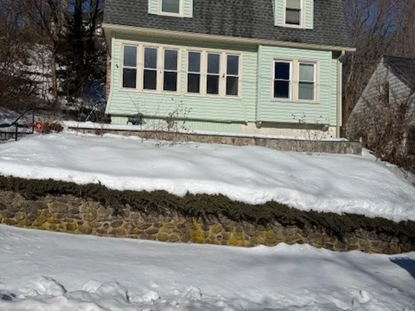 33 Monroe Street, Shelton, CT 06484