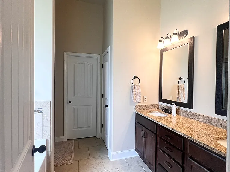 230 Misty Valley Ln — Photo 30