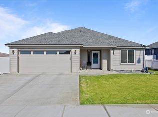 1007 8th Ave NE, Ephrata, WA 98823