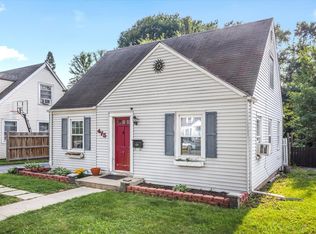 475 S Edison Ave, Elgin, IL 60123