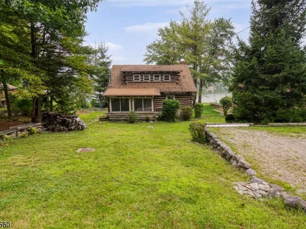 173 Bearfort Rd, West Milford Twp., NJ 07480