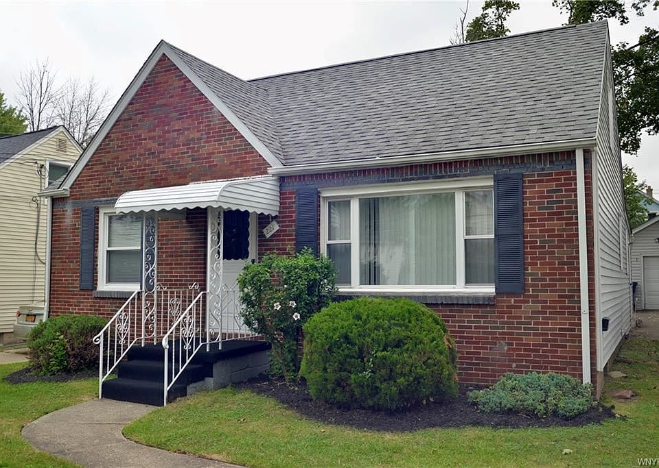 1st image of 221 Callodine Ave