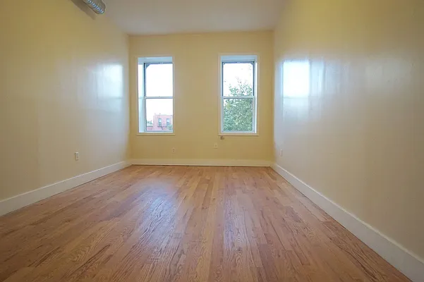 Rented by Rental Solutions Inc | media 32