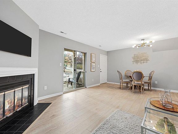 2nd image of 8953 Wrenwood Ln