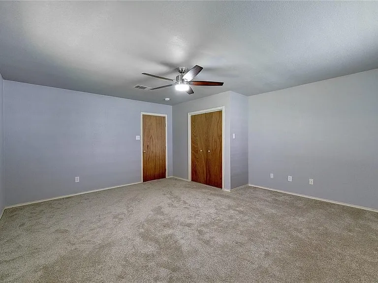 6402 Santos St — Photo 14