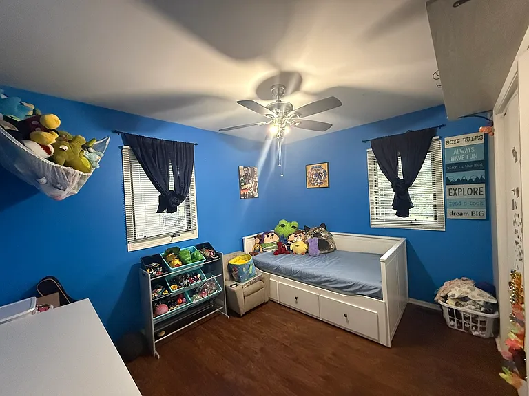 122 Gall Ln — Photo 11
