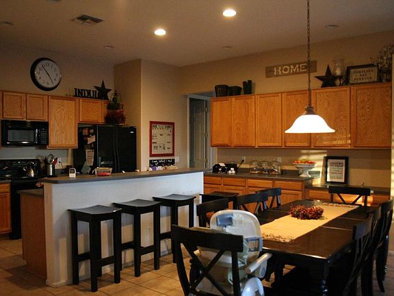 3rd image of 5617 N Laguna Ct