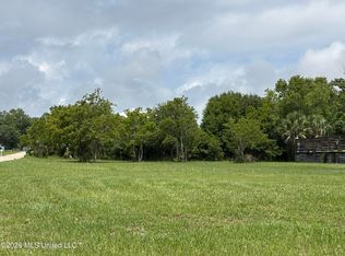 413 N Beach Blvd, Waveland, MS 39576