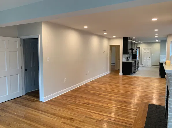14-16 Warren St #1, Medford, MA 02155