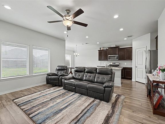 4th image of 2730 Excelsior Blvd