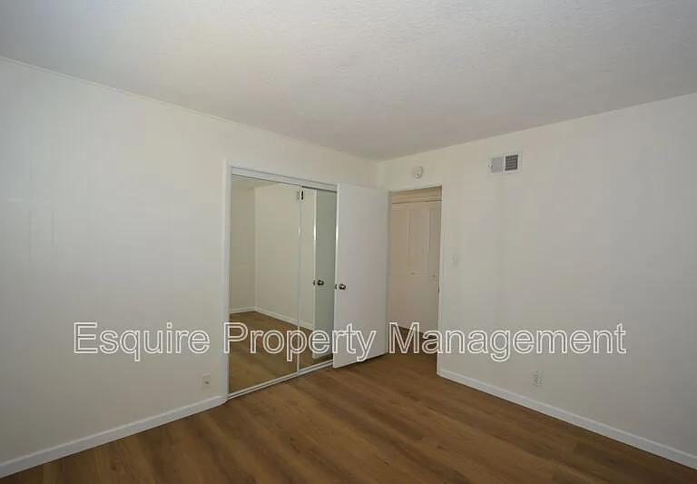 283 Calle Higuera — Photo 14