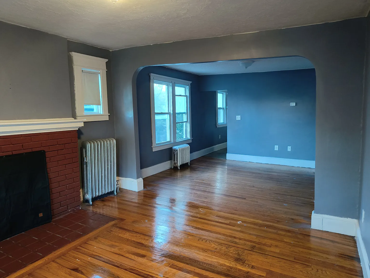 3 bed, 1100 sqft, $1,800 — Photo 3