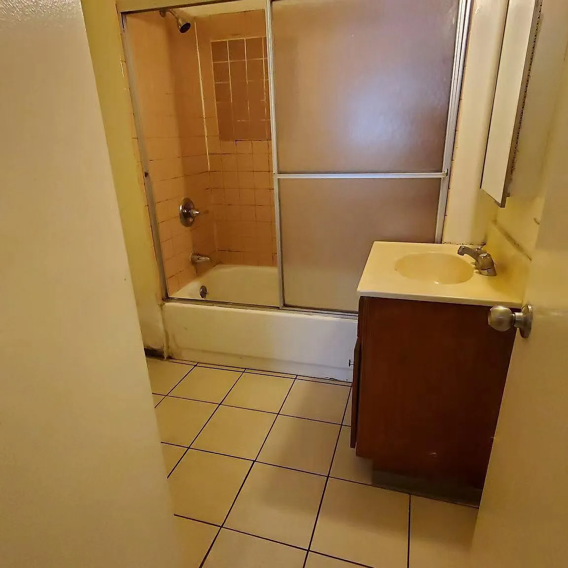 1 bed, 450 sqft, $1,650 — Photo 4