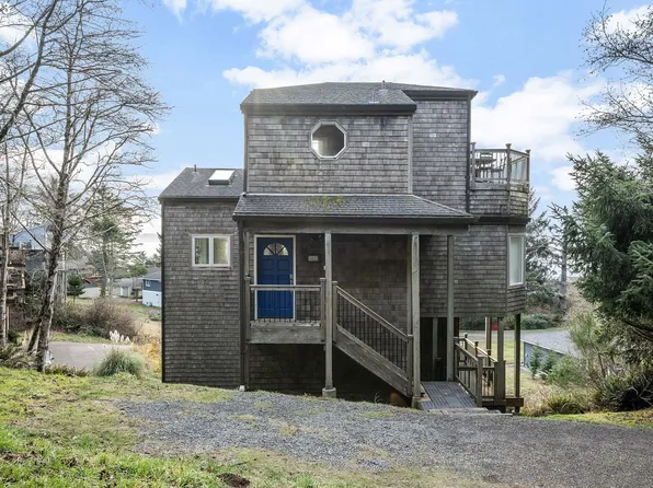 5425 Birch St NW, Oceanside, OR 97134