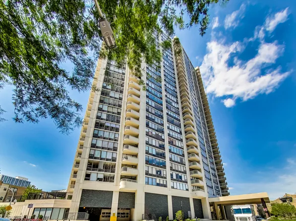 3930 N Pine Grove Ave APT 1714, Chicago, IL 60613