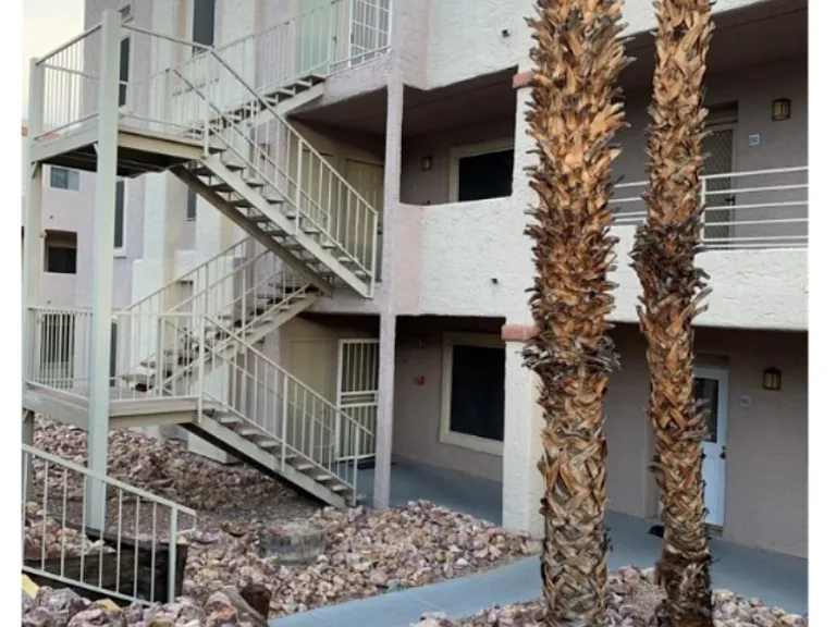 2044 Mesquite Ln #M203 — Photo 3