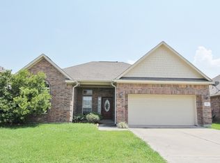 2401 Reagan Ln, Groves, TX 77619